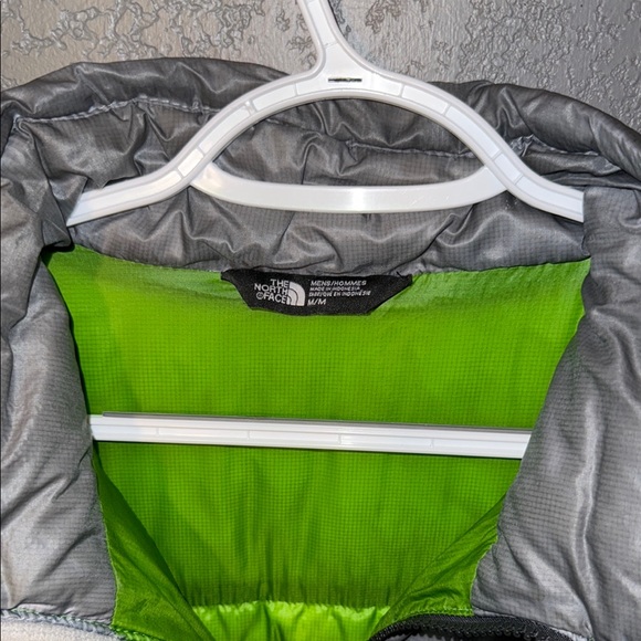 The North Face Gray and Green Insulated Jacket - Picture 2 of 3